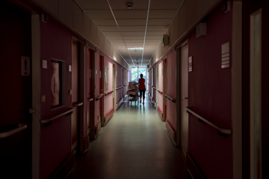 MPSV: Ubytování nebo strava v sociálních službách od ledna zdraží