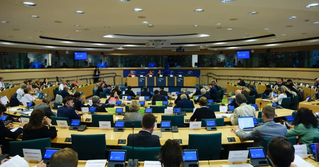 Czech Republic Requests Exception from Migrant Contributions as Illegal EU Border Crossings Decrease