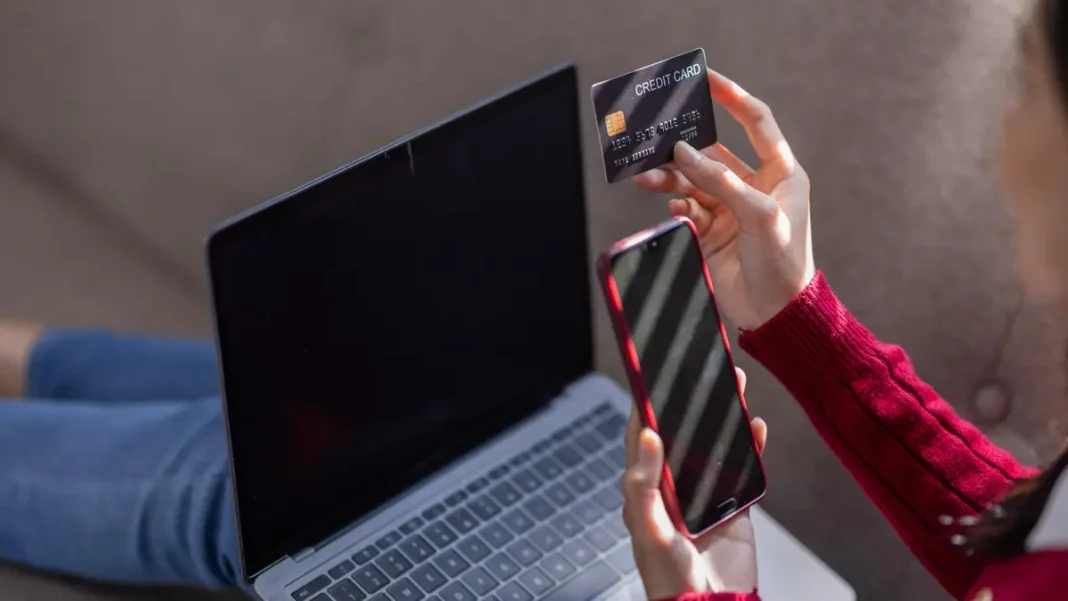 Title: “Fake Banker Scams 800,000 CZK Loan – How to Protect Yourself”