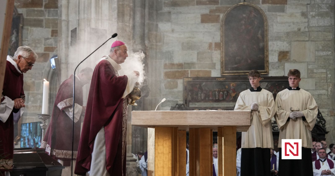 Farewell to Duka: Top Figures Like Pavel, Klaus, and Bohdalová Pay Tribute