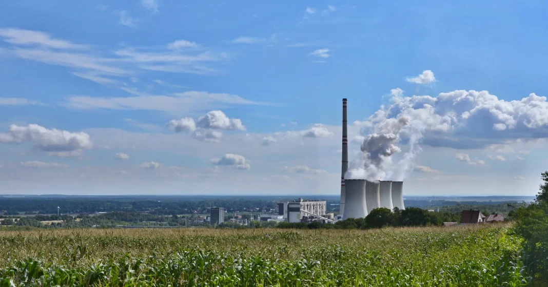 Sev.en to Close Three Coal Power Plants by December 2026