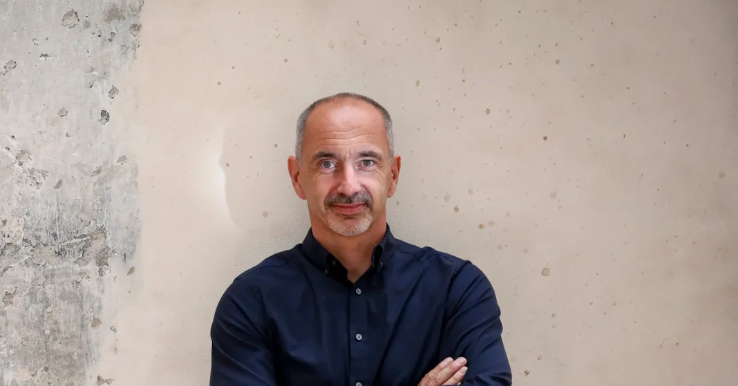 Kub’s Departure Shakes Up ODS: Former Governor Zahradník Exits Amid Search for New Members