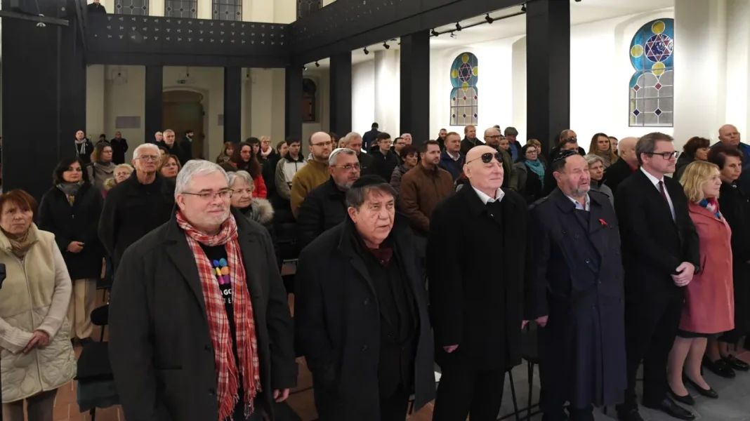 Commemorating the Anniversary of Kristallnacht at the Restored Žatec Synagogue