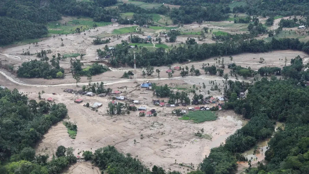 Death Toll from Sumatra Floods and Landslides Surpasses 400