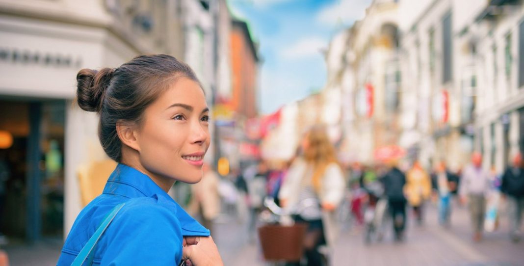 Exploring the Rise of Luxury Tourism: How Wealthy Travelers are Transforming Prague’s Economy