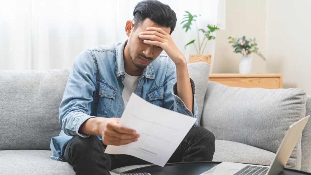 Risky Borrowing Among Czechs: Especially Common for Those in Their 30s