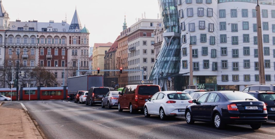 Navigating Prague’s Traffic Jam Season: Tips to Avoid Gridlock