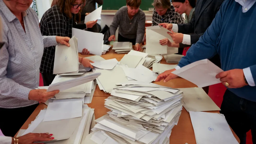 New Government, Municipal Elections, and Changes in First Grade Enrollment in the Czech Republic