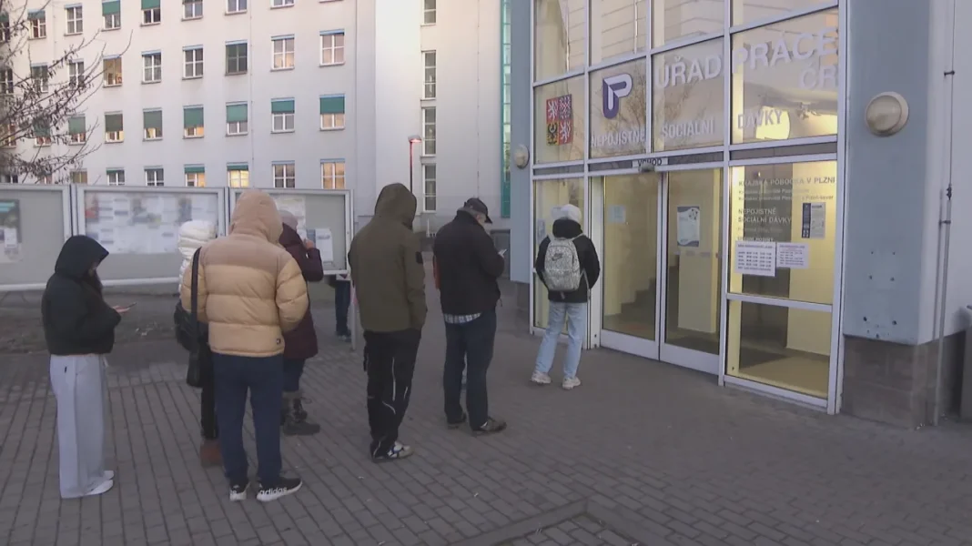Last Day to Apply for Social Benefits in Czech Republic – How to Submit Your Application