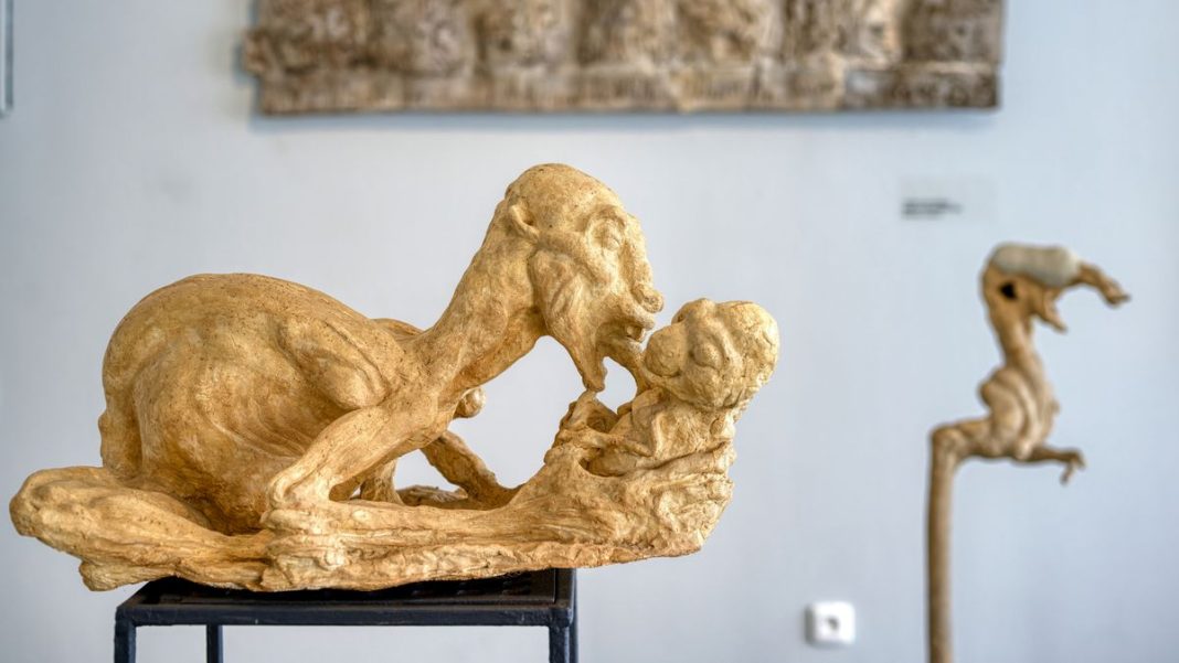 Sculptor Pauzer Ahead of His Time: Exhibit Features Only Animals, No Humans