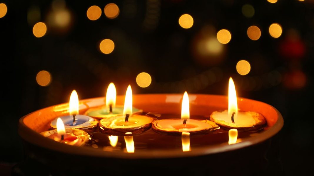 Apple Cutting, Lead Pouring, and More: Traditional Czech Festive Customs