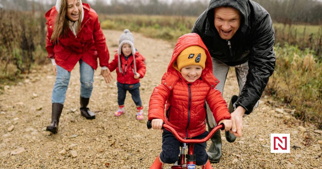 Why Stereotypes in the Czech Republic Keep Mothers at Home and Affect Women’s Earnings