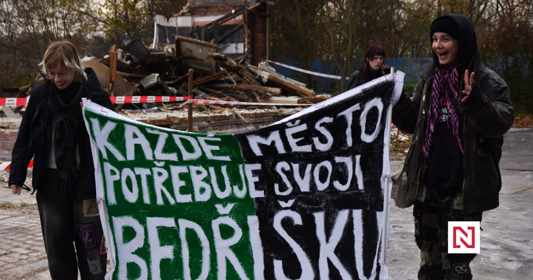 Prague Magistrate Halts Bedřiška Demolition, But Homes Already Removed