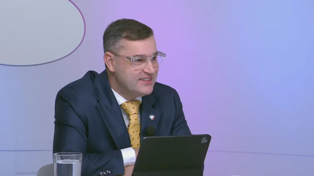 Budget Could Violate Law, Warns Hampl – Czech News CT24