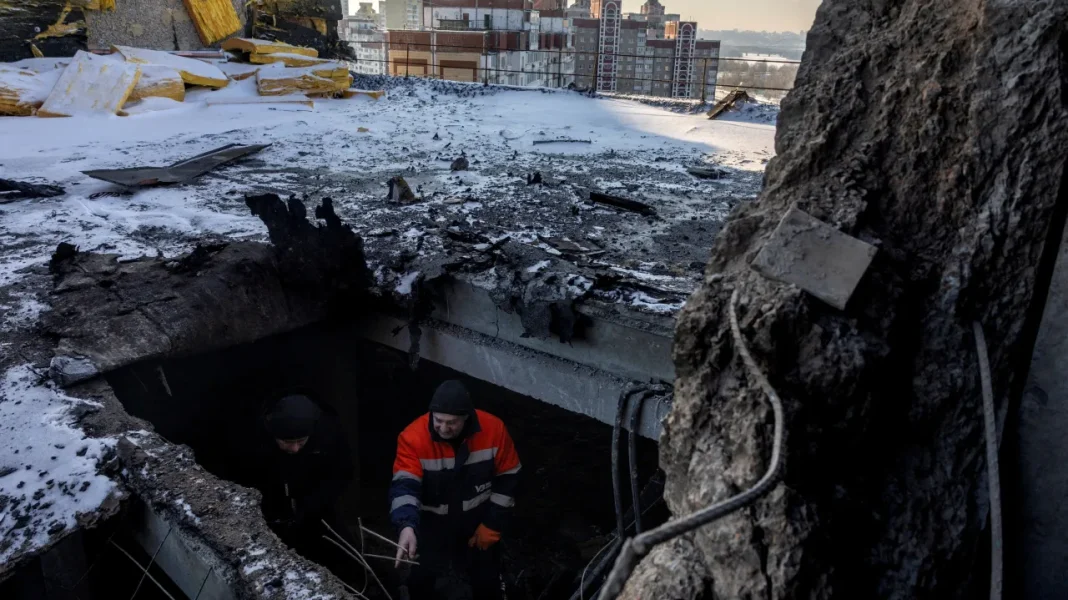 Ukrainian Power Plants Freeze: Technicians Use Steam and Flames to Warm Equipment