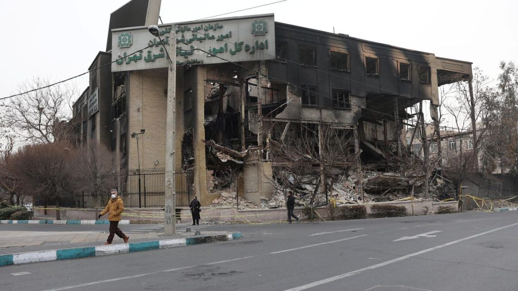 Iran’s Revolutionary Guards Warn the US and Israel: “Finger on the Trigger”