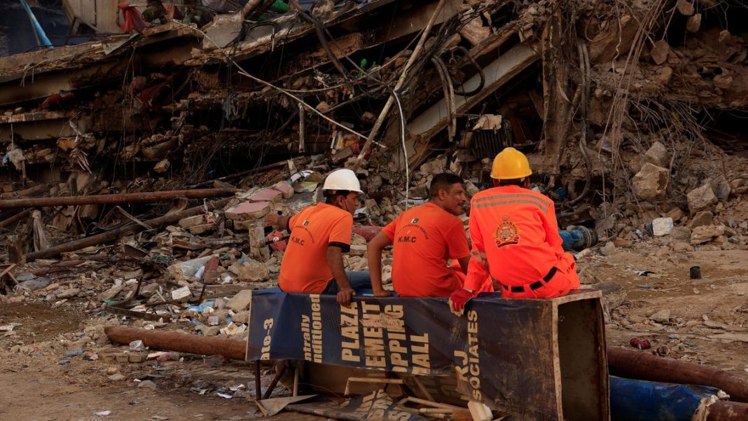 Tragic Fire in Pakistan: Death Toll Rises to 28, Dozens Missing