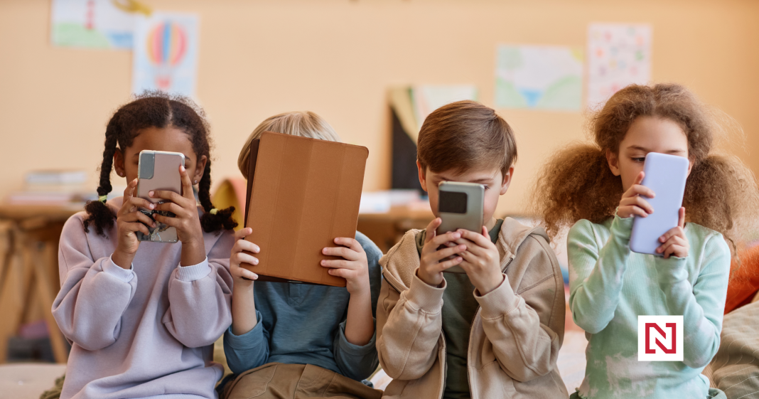 Czech Telecommunications Authority Warns: Online Space Full of Risks, Games as Early Social Networks