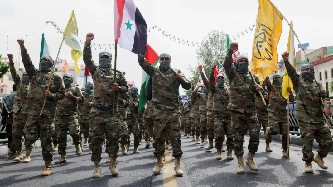 Iran Arrests Four Foreigners Amid Protests, Denies Alleged Trump Ultimatum