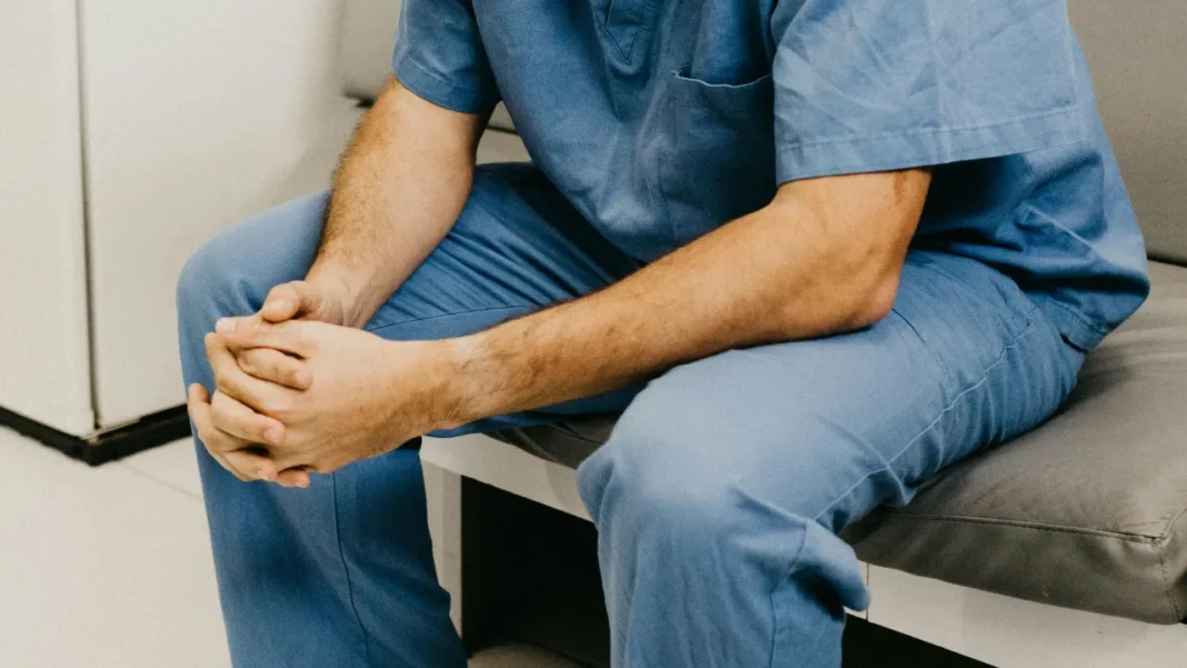 Most Doctors at Pelhřimov Hospital Withdraw Resignations – ČT24 Coverage