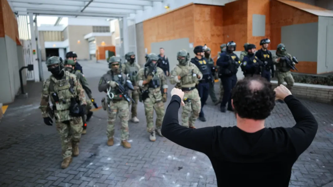 Trump Administration Requests Personal Data of ICE Critics from Social Media: Czech News Report