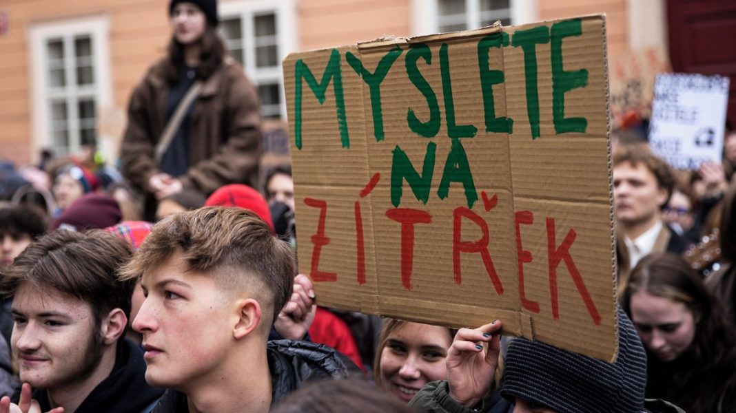 High School Entrance Exams Return: Reform Stalls