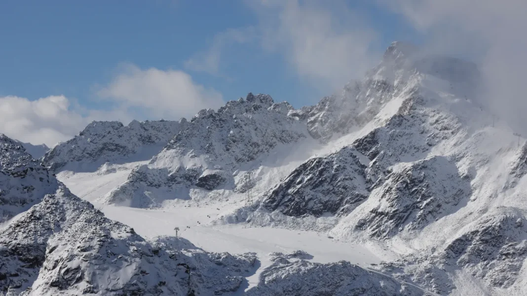 Multiple Fatalities in Austrian Avalanches, Including Injured Czechs