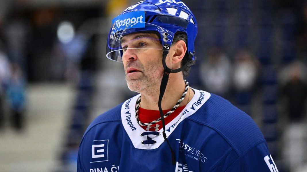 Jaromír Jágr Hints at Retirement: “It Would Take a Miracle for Me to Play Again”