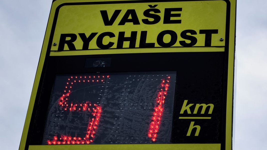 Tensions Rise Between Municipalities and Government Over Billions in Speeding Fines